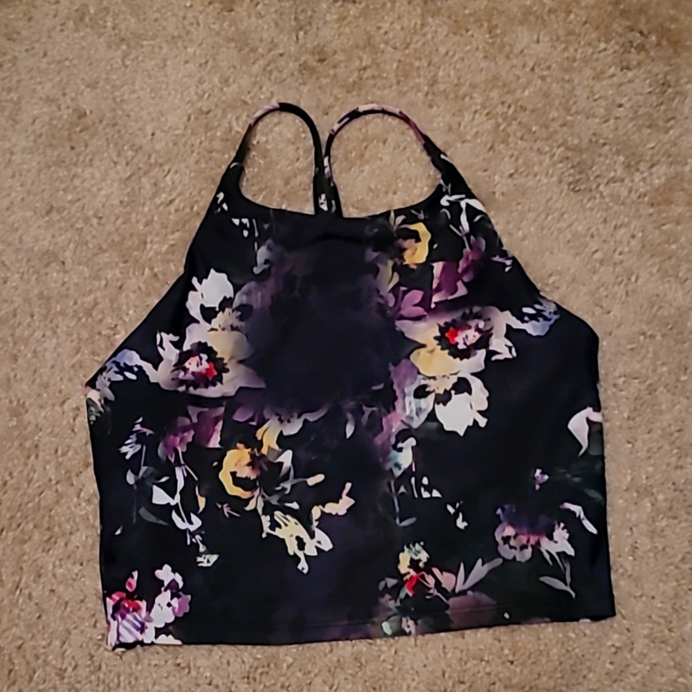 Old Navy Powersoft Active Bratop black with flowere